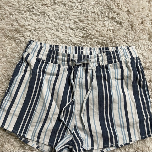 Divided From H&M Shorts Women’s 4 Tie Waist Striped Casual - Picture 4 of 14